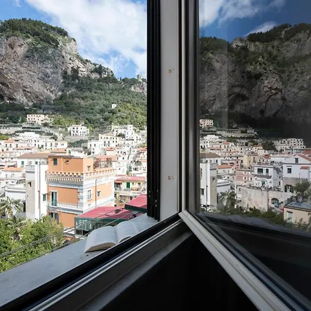 Vittoria House Centro Storico *